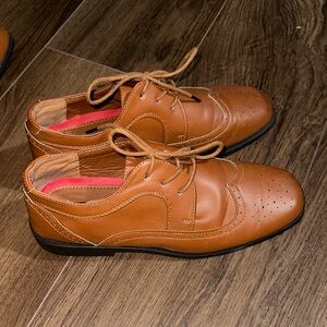 Tan Leather Wingtip Dress Shoes